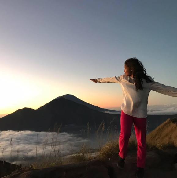 Meet your Posher, Sarah - Picture 1 of 1